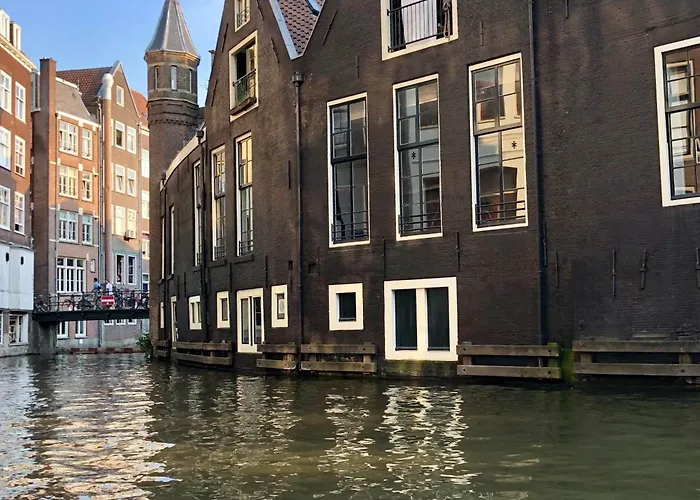 Ph93 بيت ضيافة 4*