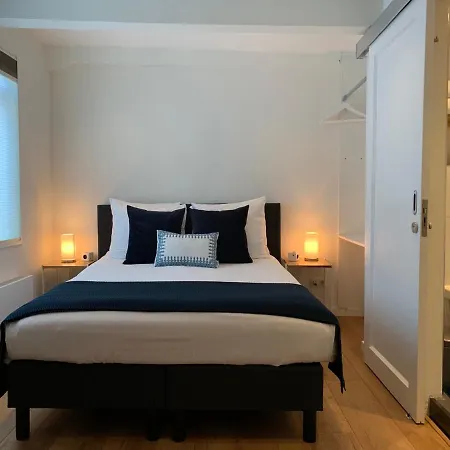 Bed and breakfast Ph93 3*